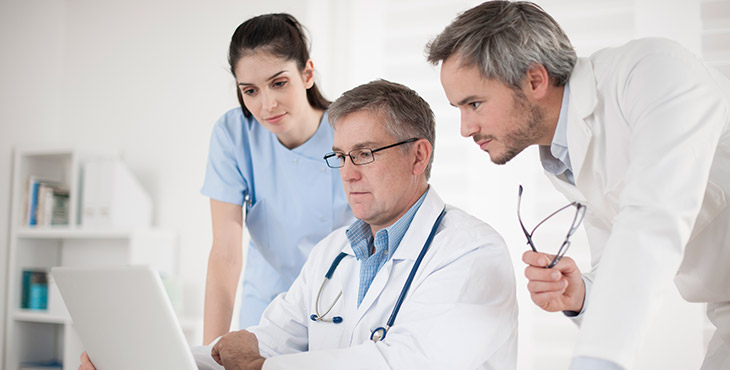 Qual a importância do prontuário eletrônico em auditorias?