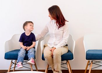 Como controlar o tempo de espera dos pacientes na recepção?