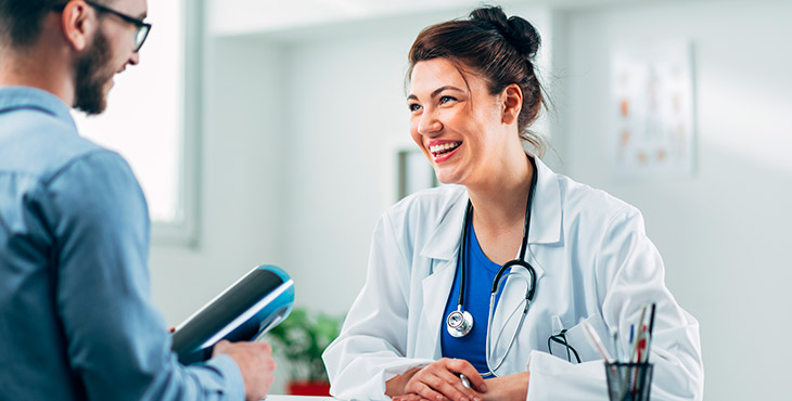 Como fazer a gestão administrativa e financeira de clínicas e consultórios