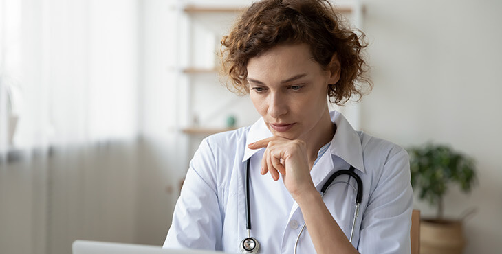 Como implementar um software médico sem mudar a rotina do consultório