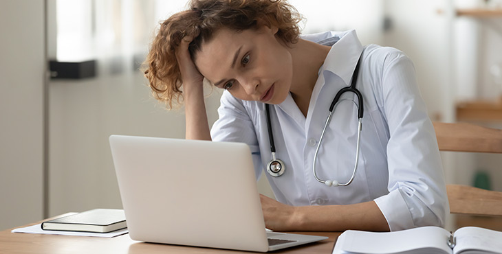 Qual ferramenta para gestão de consultórios médicos você deve usar?