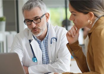 Por que fazer a transição para prontuários eletrônicos?