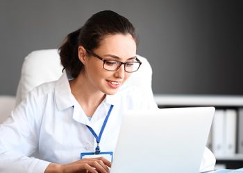 Por que utilizar um software médico com acesso remoto?